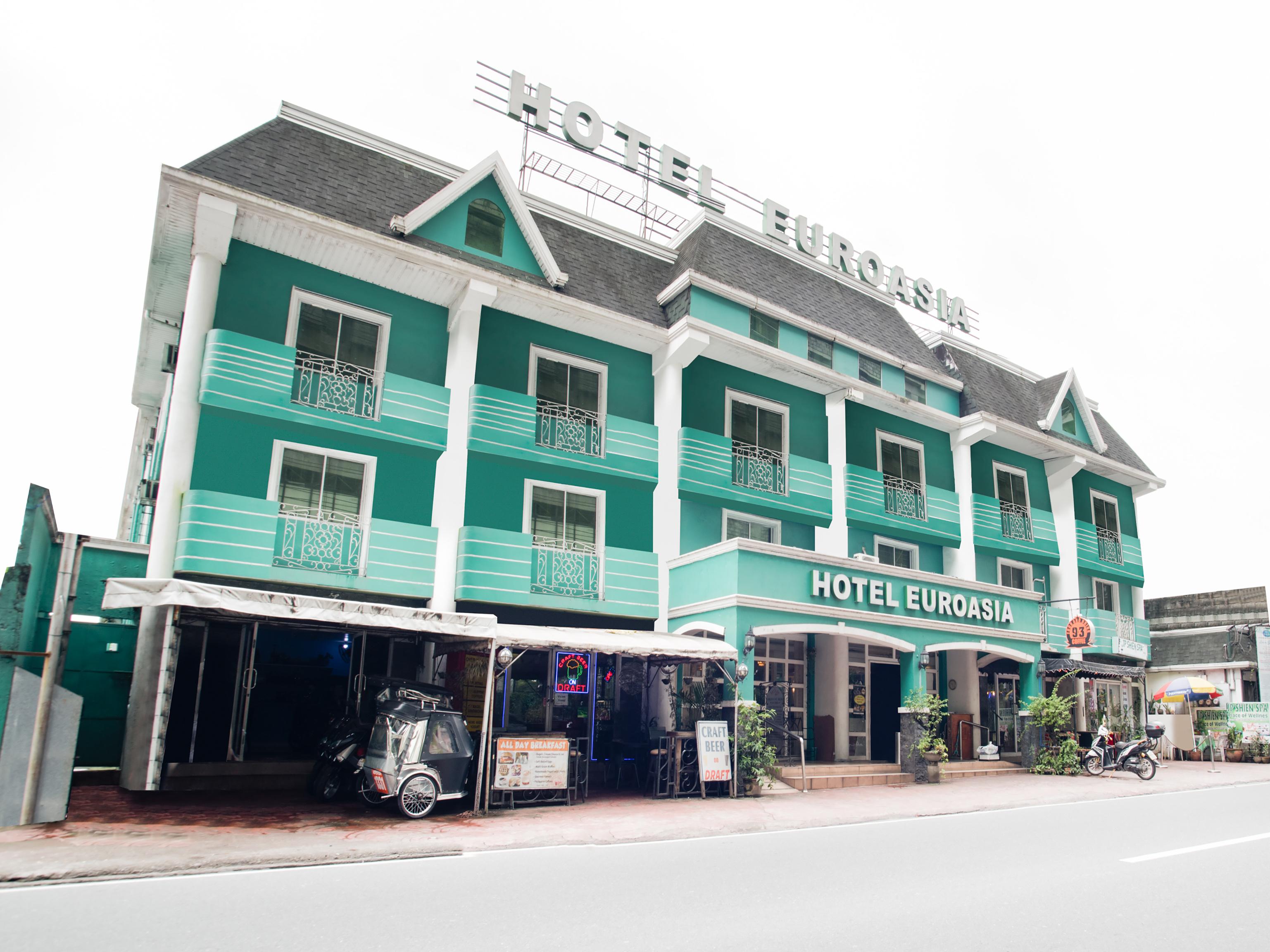 Hotel Euroasia By Bluebookers Angeles Exterior photo