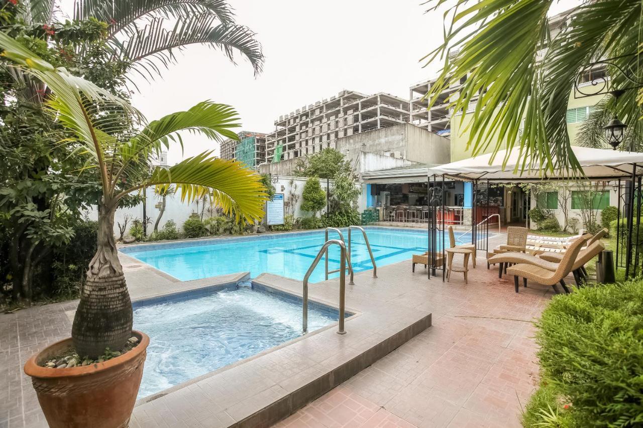 Hotel Euroasia By Bluebookers Angeles Exterior photo